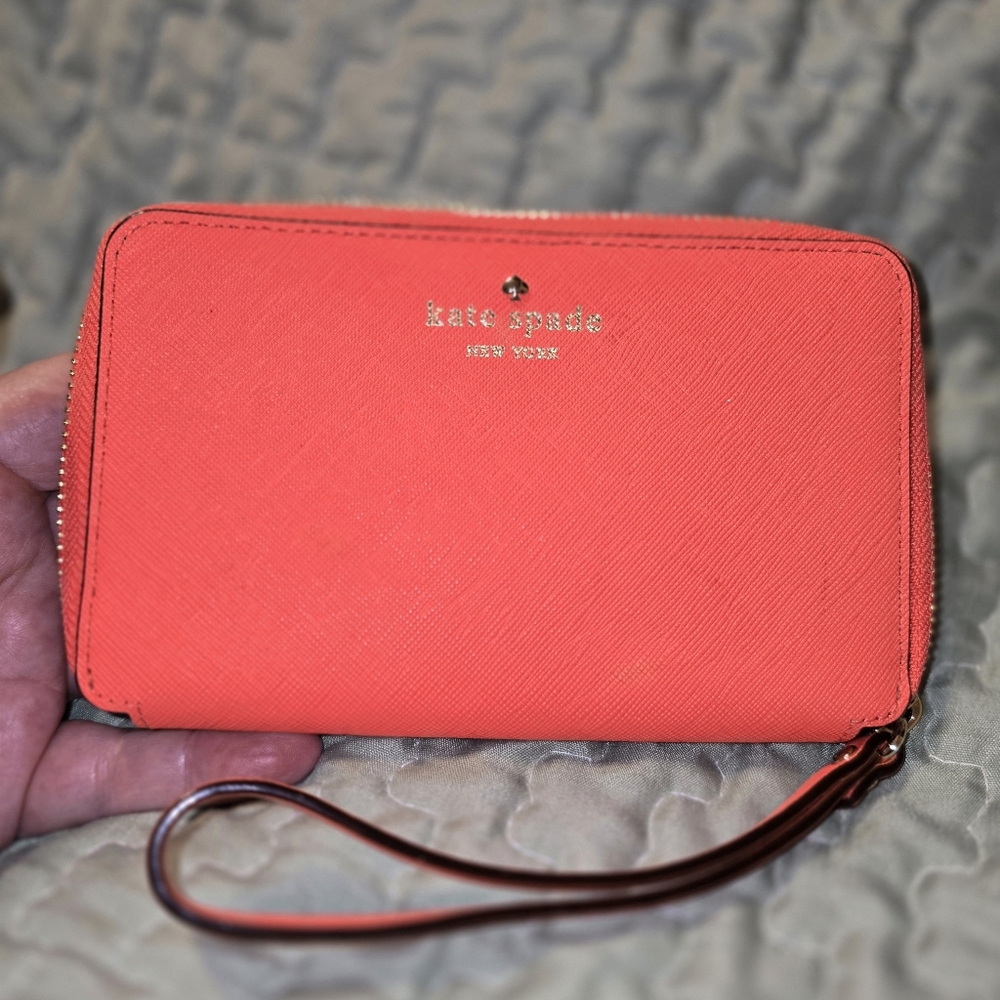 Kate spade Coral Zip Wristlet Leather Interior Wallet with Wrist Strap 7.25x4.25